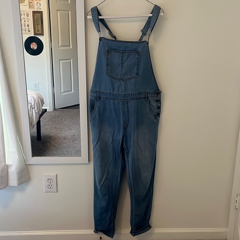 Blue Jean overalls (M)